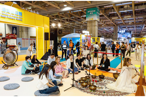 ◎ 「絲路•清真商品館」提質組建。