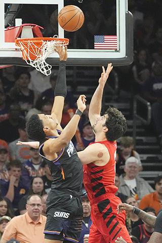 ◎ 紅衣拓荒者前鋒艾迪查表現神勇,居功厥偉。(美聯社)